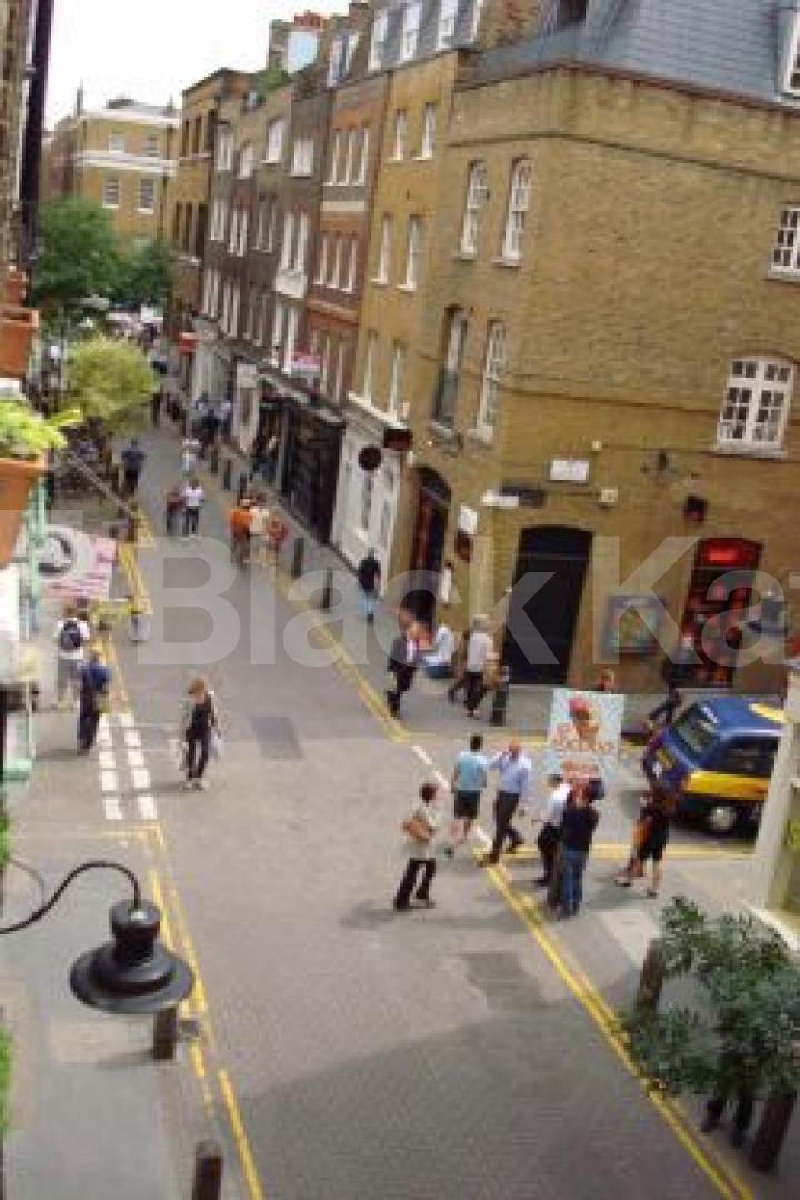 			New Instruciton, 2 Bedroom, 1 bath, 1 reception Flat			 Neal Street, COVENT GARDENS